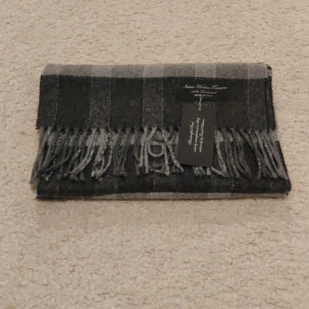 New!Men's Black and Gray Striped Plaid  100% Lambwool Scarf Made In Italy